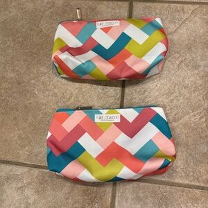 Clinique Chevron Cosmetic Bag Set Multicolor Geometric